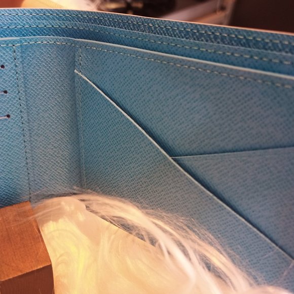 RARE LV COMIC Multiple Wallet (SS23 Virgil's Last Project) BNWT! Full Inclusion - Picture 7 of 14